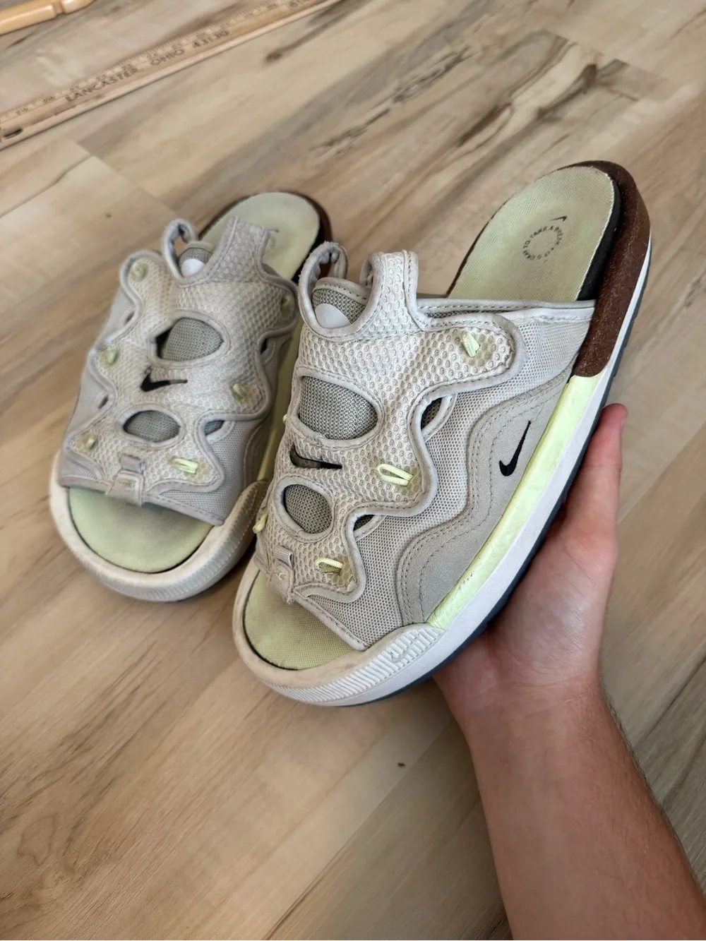 Nike Offline 2.0 Bone Barely Volt Slides/Sandals